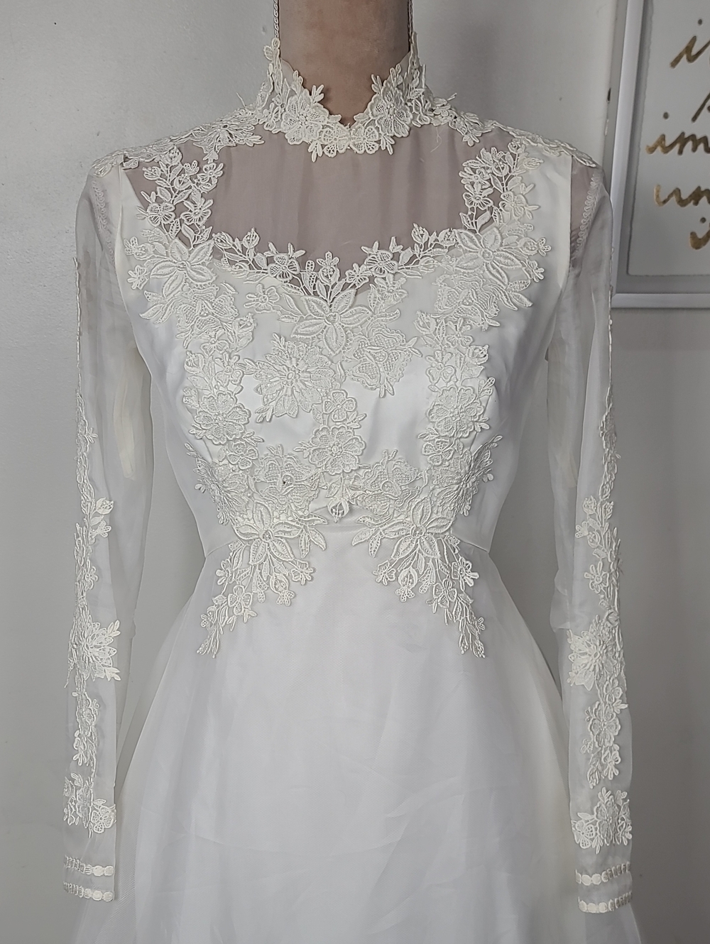 Vtg 70s Bridal Originals White Lace Modest Long-Sleeve A-Line Wedding Dress 8 - Picture 6 of 16